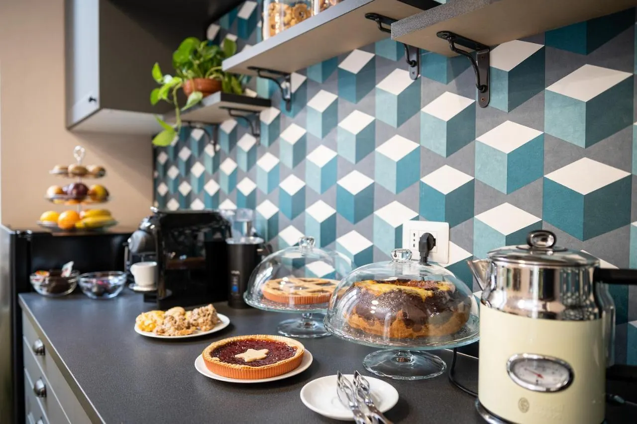 Sweet Home Pigneto Guest House Рим Италия